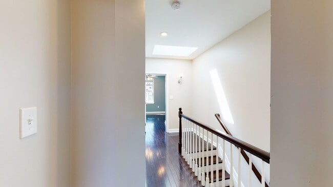 Building Photo - 1247 I St NE