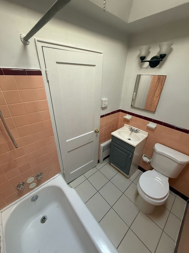 Building Photo - 4061 Comly St