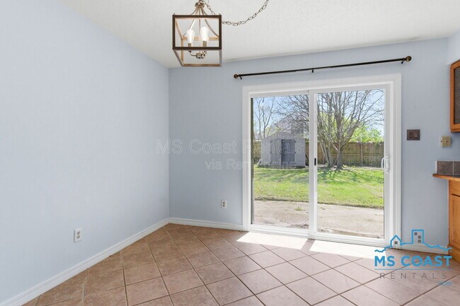 Building Photo - 12509 Ponce De Leon Dr