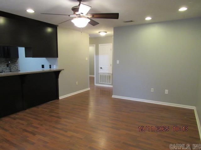 Building Photo - 1420 Pyramid Dr