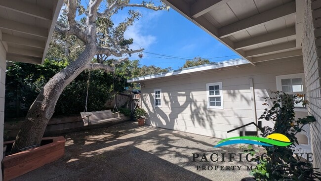 Building Photo - Charming New Monterey Home with Bay Views with all utilities included