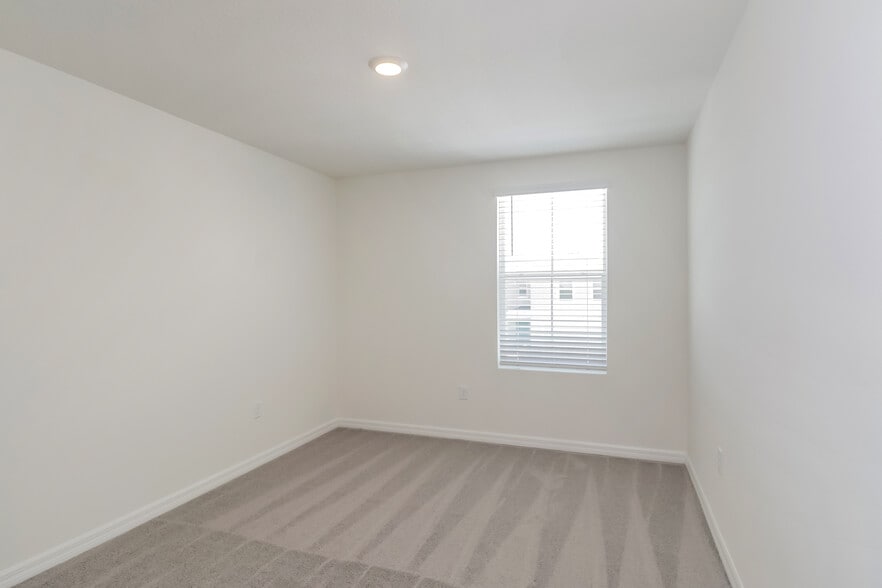 Building Photo - 477 Sunlit Coral St