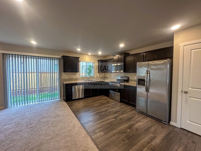 Building Photo - 3 Bedroom Home in Desirable Lipoma Firs Community – Puyallup