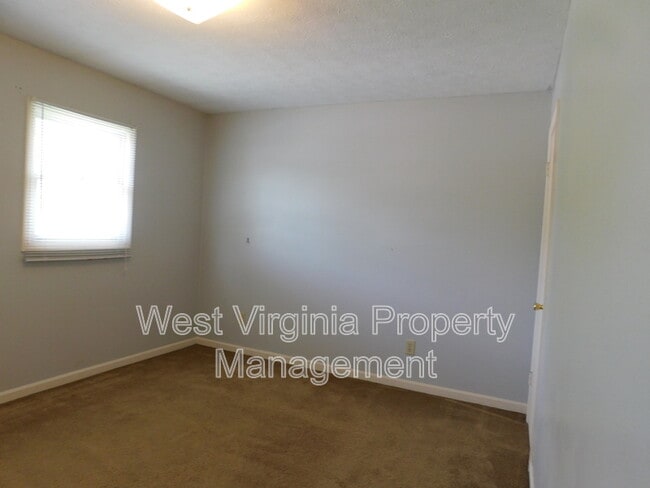 Building Photo - 152 Cardinal Wy
