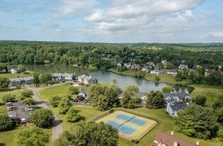 Building Photo - 3302 Spinnaker Pt