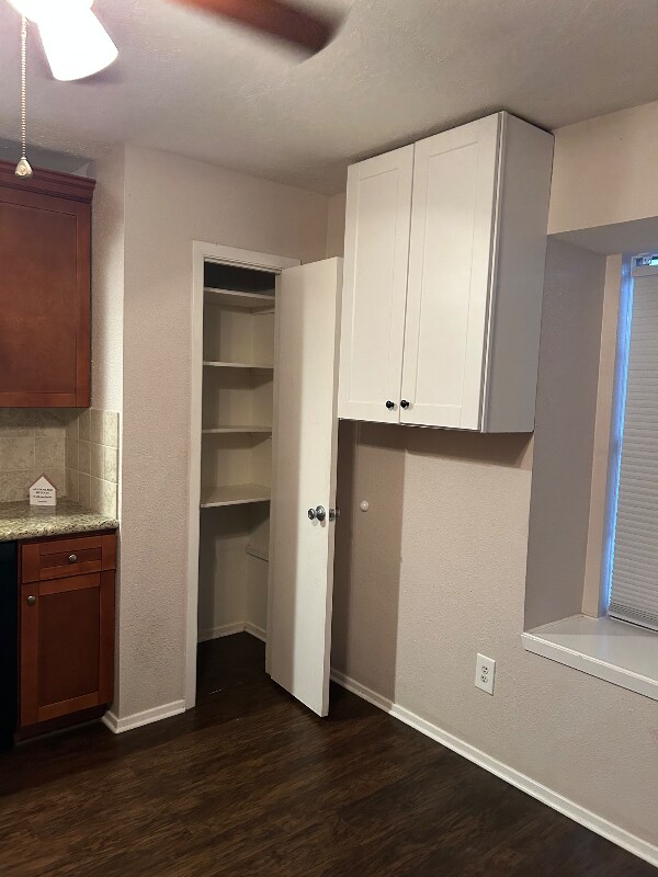 Building Photo - 5414 Fawn Trail Ln