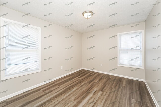 Building Photo - 16209 Glendale Ave