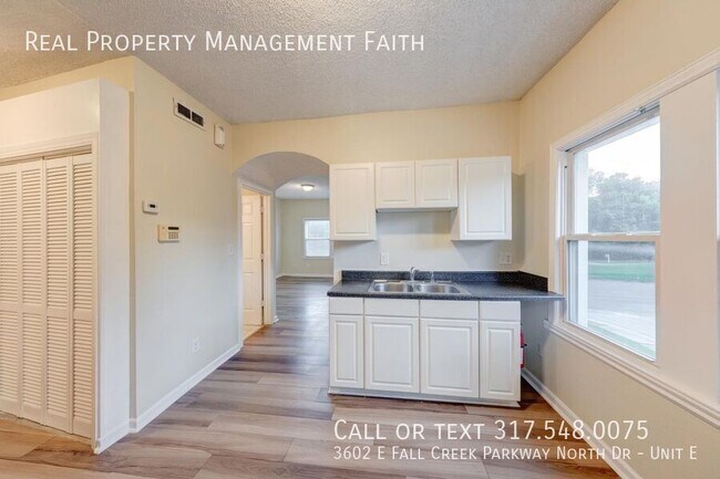 Building Photo - 3602 E Fall Creek Pkwy N Dr