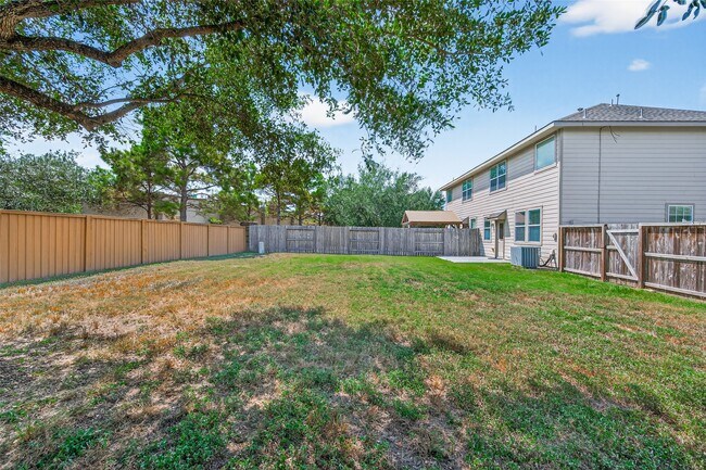 Building Photo - 24670 Folkstone Cir