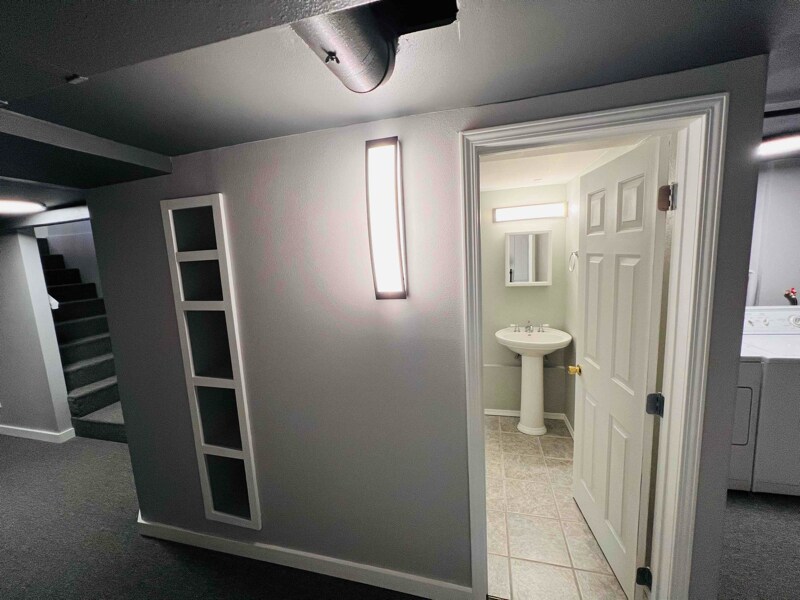 Building Photo - 6127 N Regal St