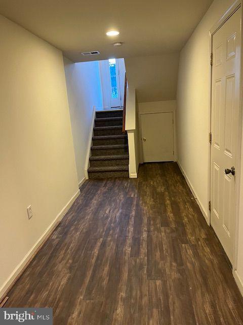 Building Photo - 103 Dobson Ct