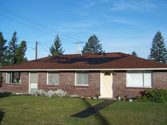 Primary Photo - Very nice 1 bedroom duplex unit in Tacoma!!
