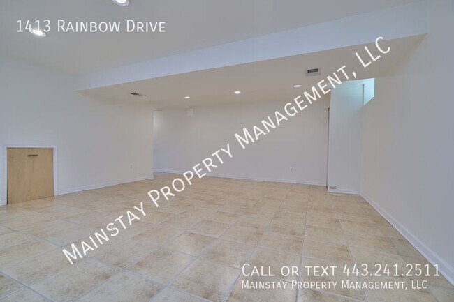 Building Photo - 1413 Rainbow Dr
