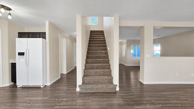 Building Photo - Newly remodeled interior! Excellent price!