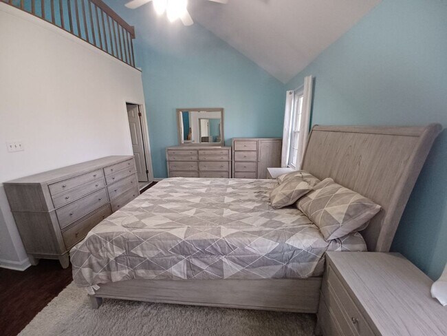 Building Photo - 8028 Valleys Crest Ct