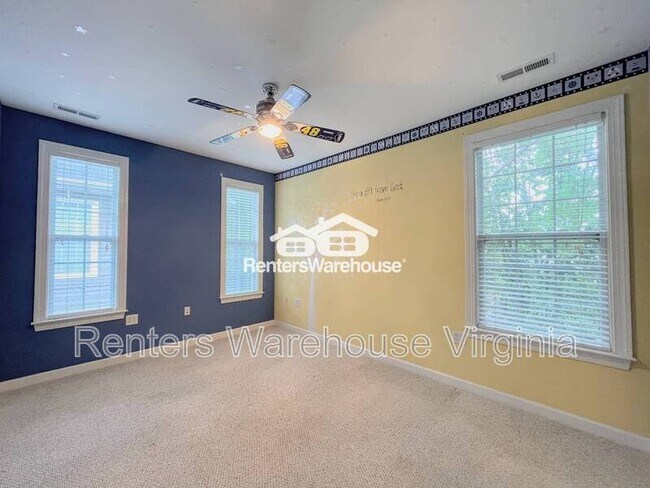 Building Photo - 446 Blue Beech Way