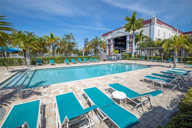 Building Photo - 6036 Anchorage Way S