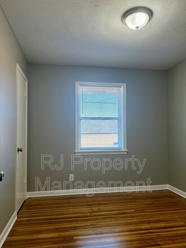 Building Photo - 1973 Tacoma Ave