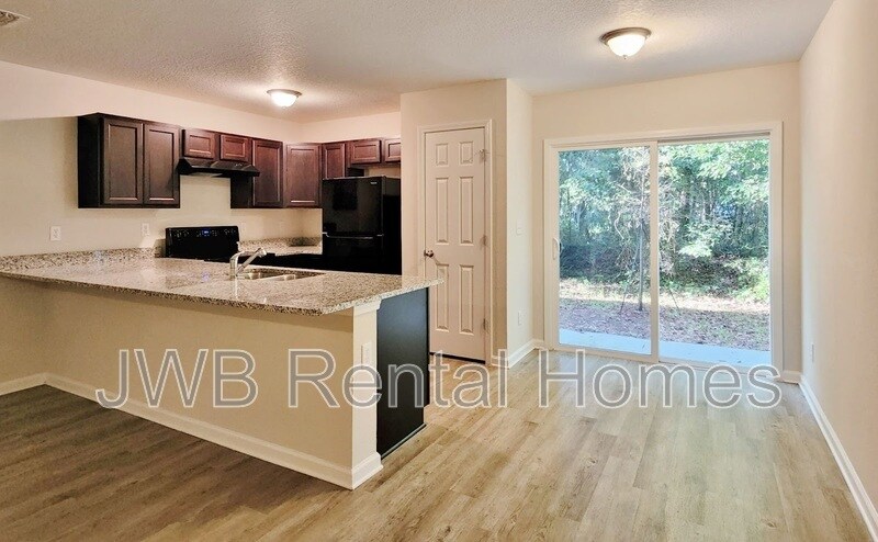 Building Photo - 7872 Playschool Ln