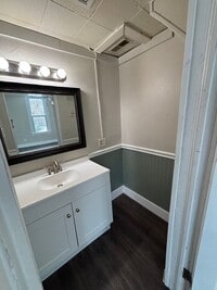 Building Photo - Remodeled 1 bed 1 bath Home!