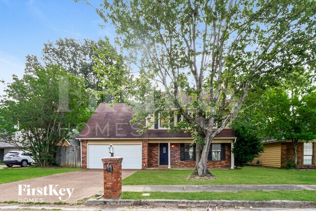 Building Photo - 2428 Green Glen Dr