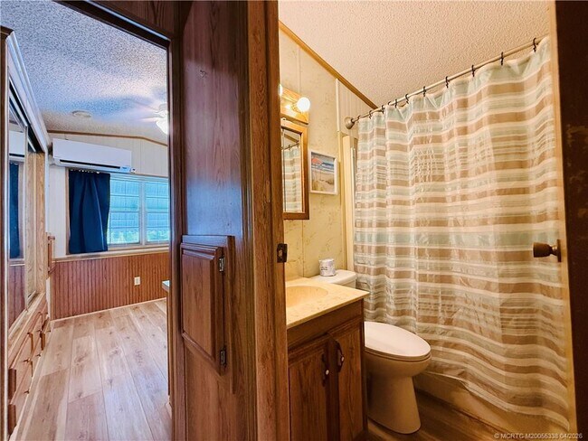 Building Photo - 10851 S Ocean Dr