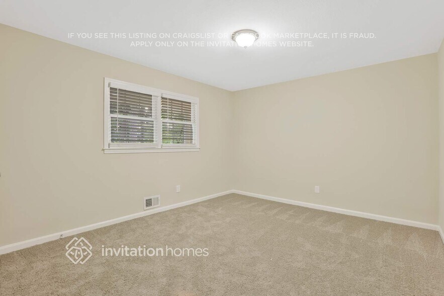 Building Photo - 6255 David Ln SW