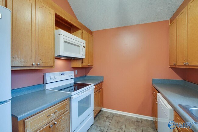 Building Photo - 143 Rebecca Pines Dr