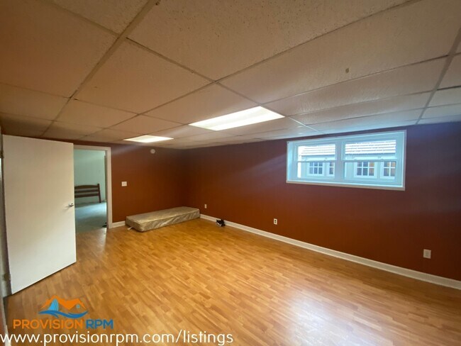 Building Photo - 812 Baltimore Annapolis Blvd
