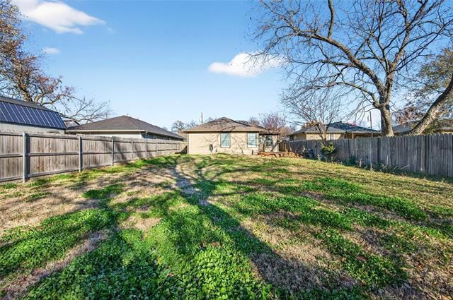 Building Photo - 704 E Sycamore St