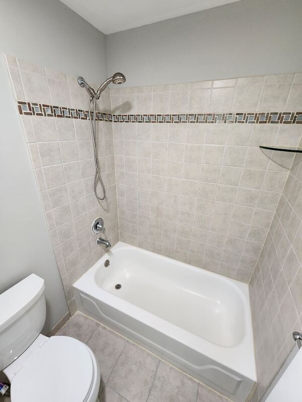 Building Photo - 322 Granville Ct