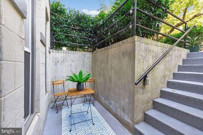 Building Photo - 1450 Fairmont St NW