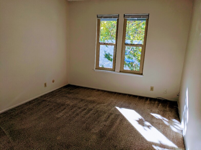 Building Photo - 1930 Camino Verde