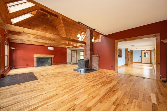 Building Photo - 2169 Green Bay Loop
