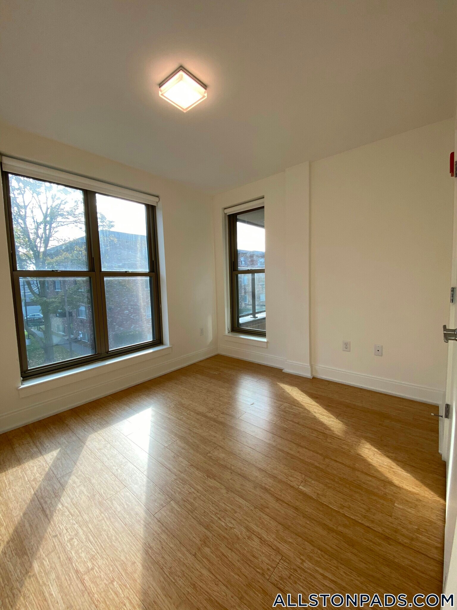 Building Photo - 40 Malvern St