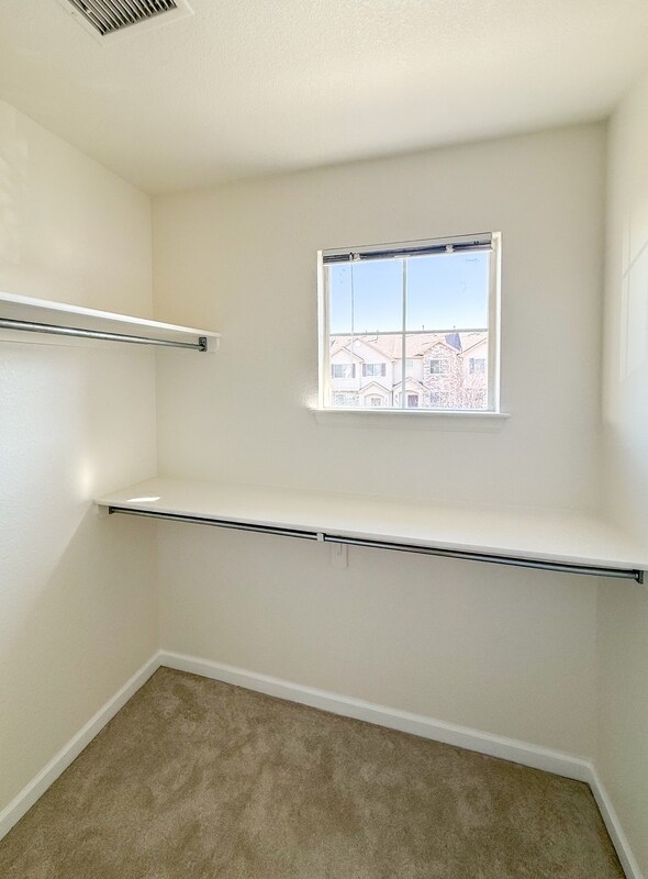 Building Photo - 5731 E 127th Pl