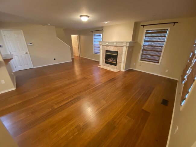 Building Photo - 3 Bedroom Corner Lot DuPont Home