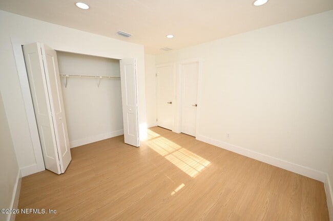 Building Photo - 4632 Corrientes Cir N