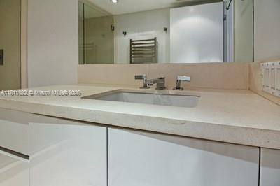 Building Photo - 650 Ocean Dr