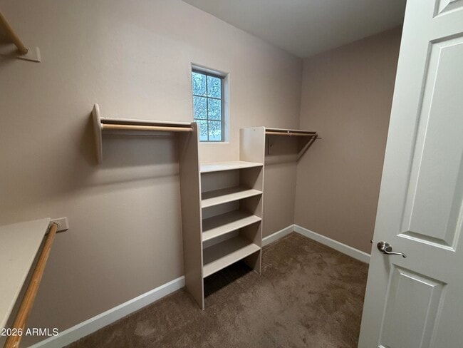 Building Photo - 421 W Wisteria Pl