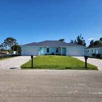 Building Photo - 5651 Genesee Pkwy