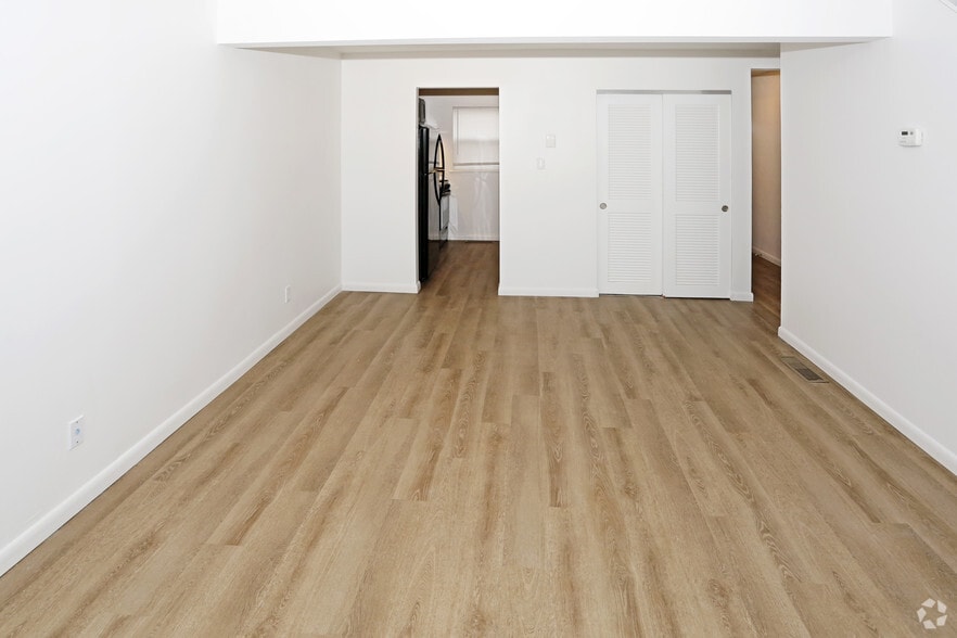 2BR,1.5BA, Townhouse - Aspen Court