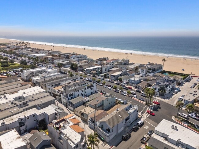 Building Photo - 1828 W Balboa Blvd