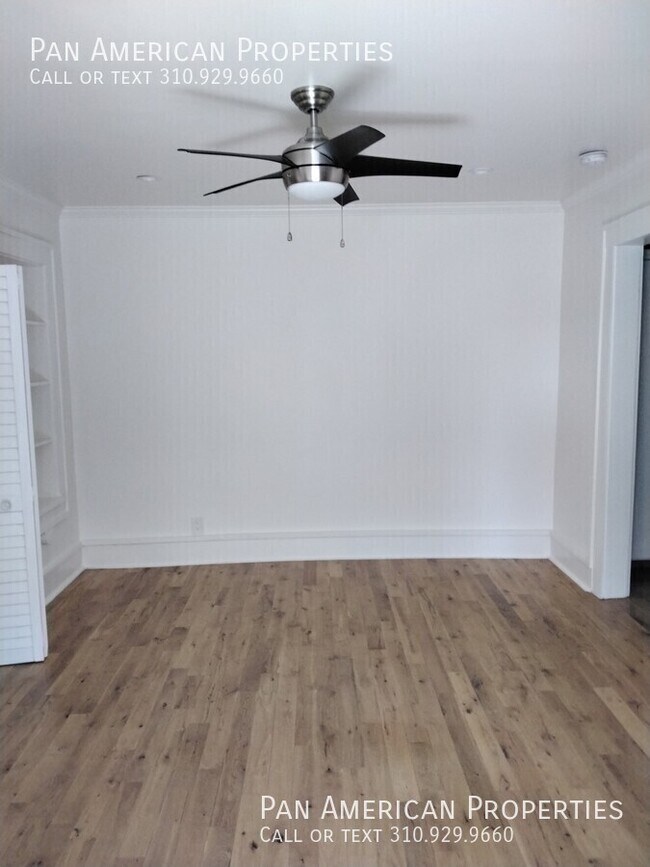 Building Photo - 447 1/2 W 4th St-A