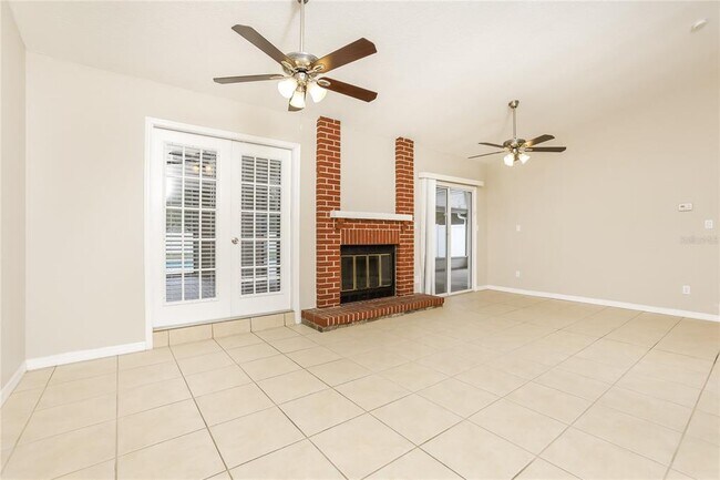 Building Photo - 9163 Montevello Dr