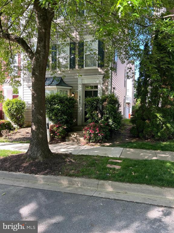 Building Photo - 441 Clayhall St