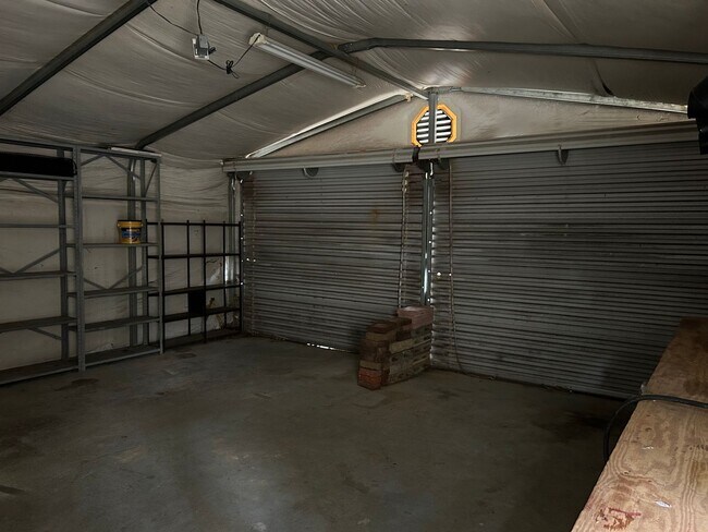 Building Photo - 1825 Edwardian Way