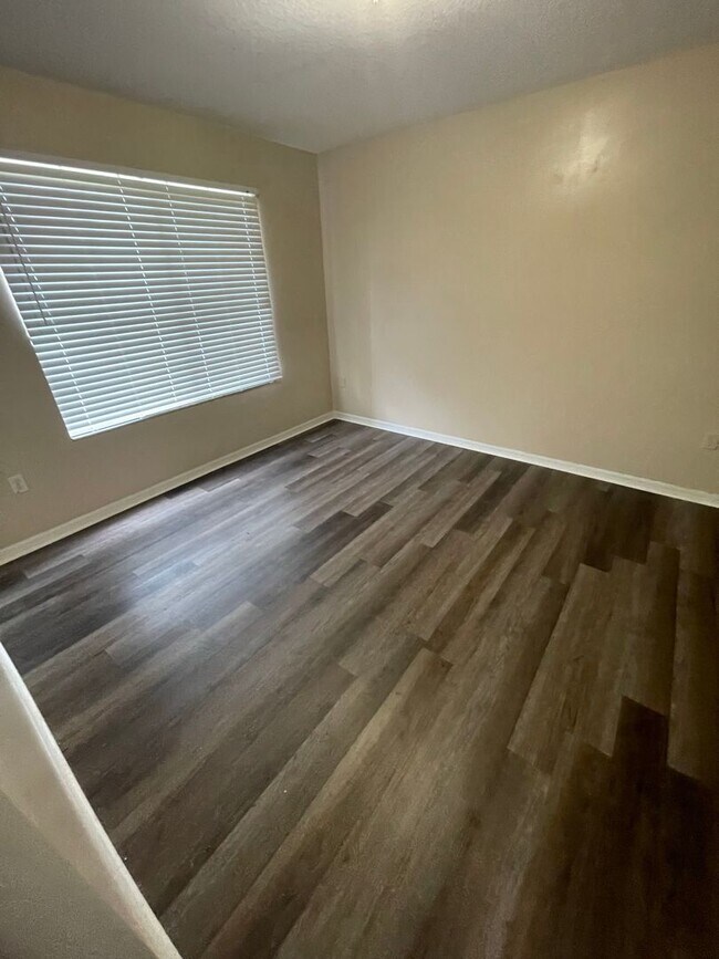 Building Photo - 4200 San Marino Blvd
