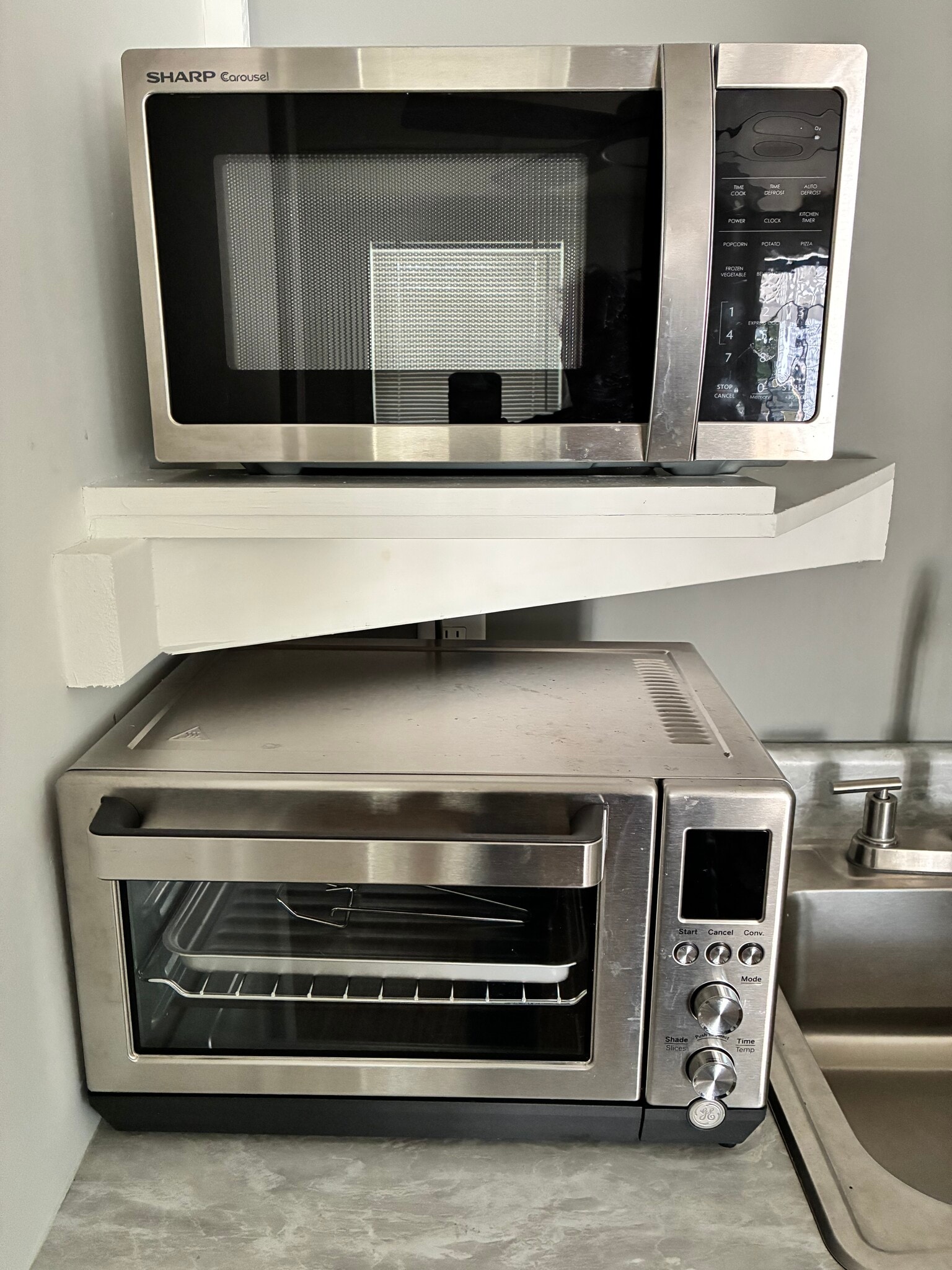 Building Photo - 1308 E Washington Ave