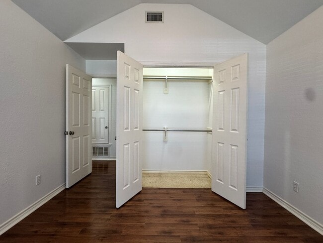 Building Photo - 11281 Grand Slam Dr